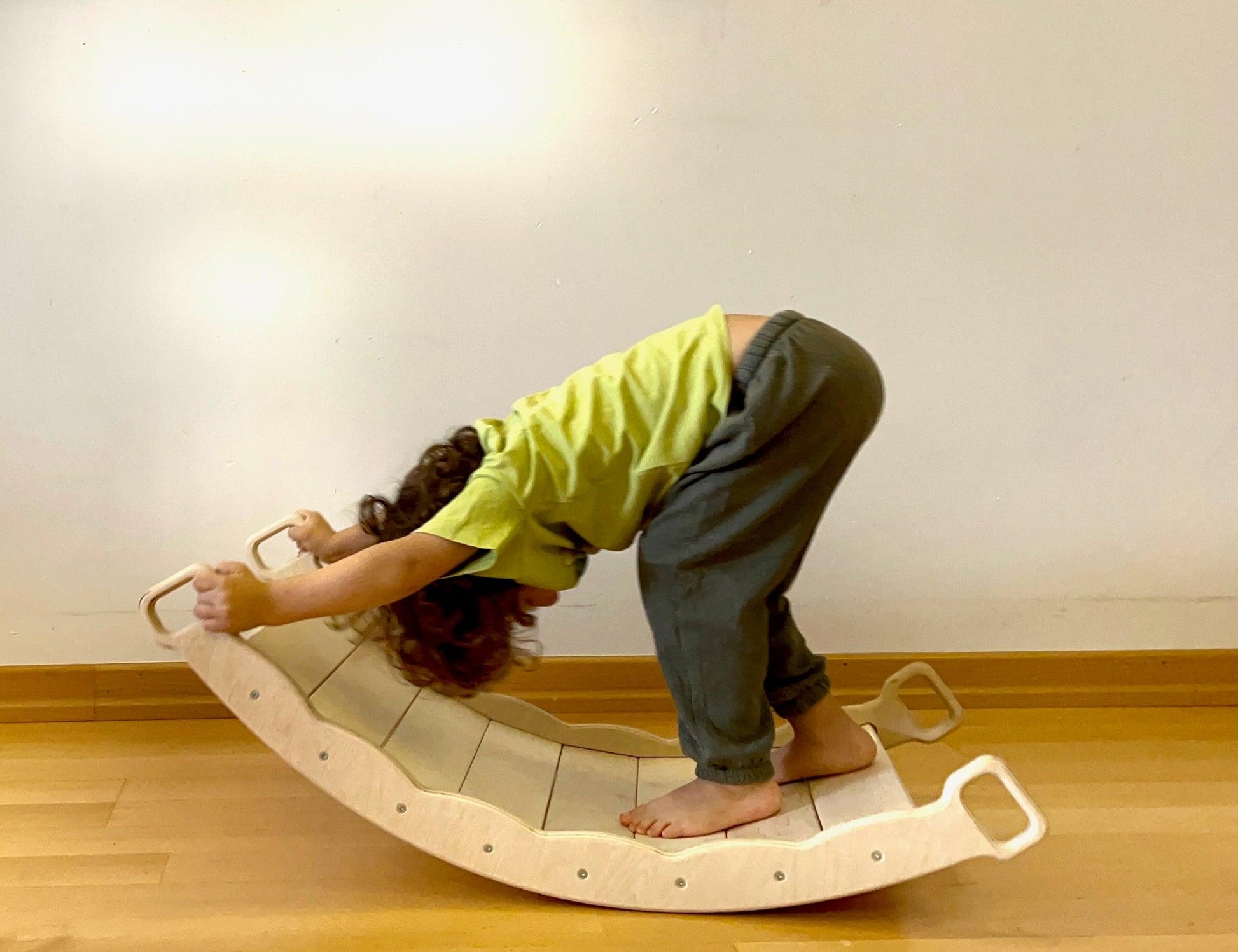 montessori balance board playing